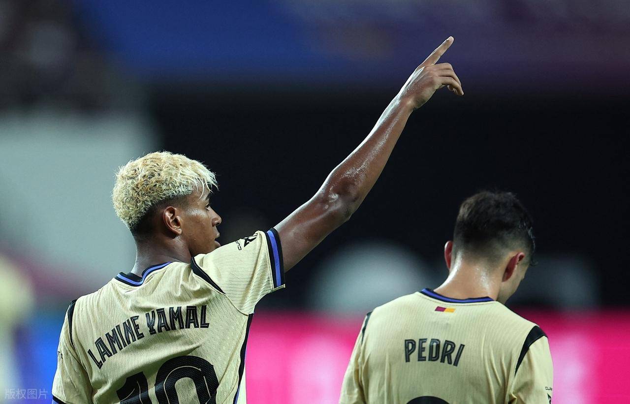 年轻有为！18岁的亚马尔在各项数据上已经全面碾压同时期的梅西